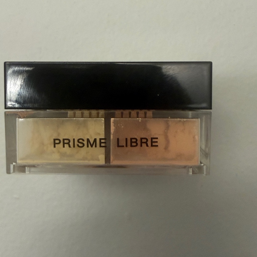 Givenchy Prisme Libre Loose Powder - Picture 7 of 8